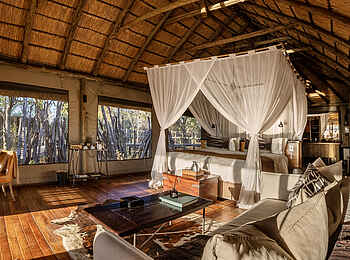 Savuti Camp: Savuti Camp: Standard Tent Blick hinein