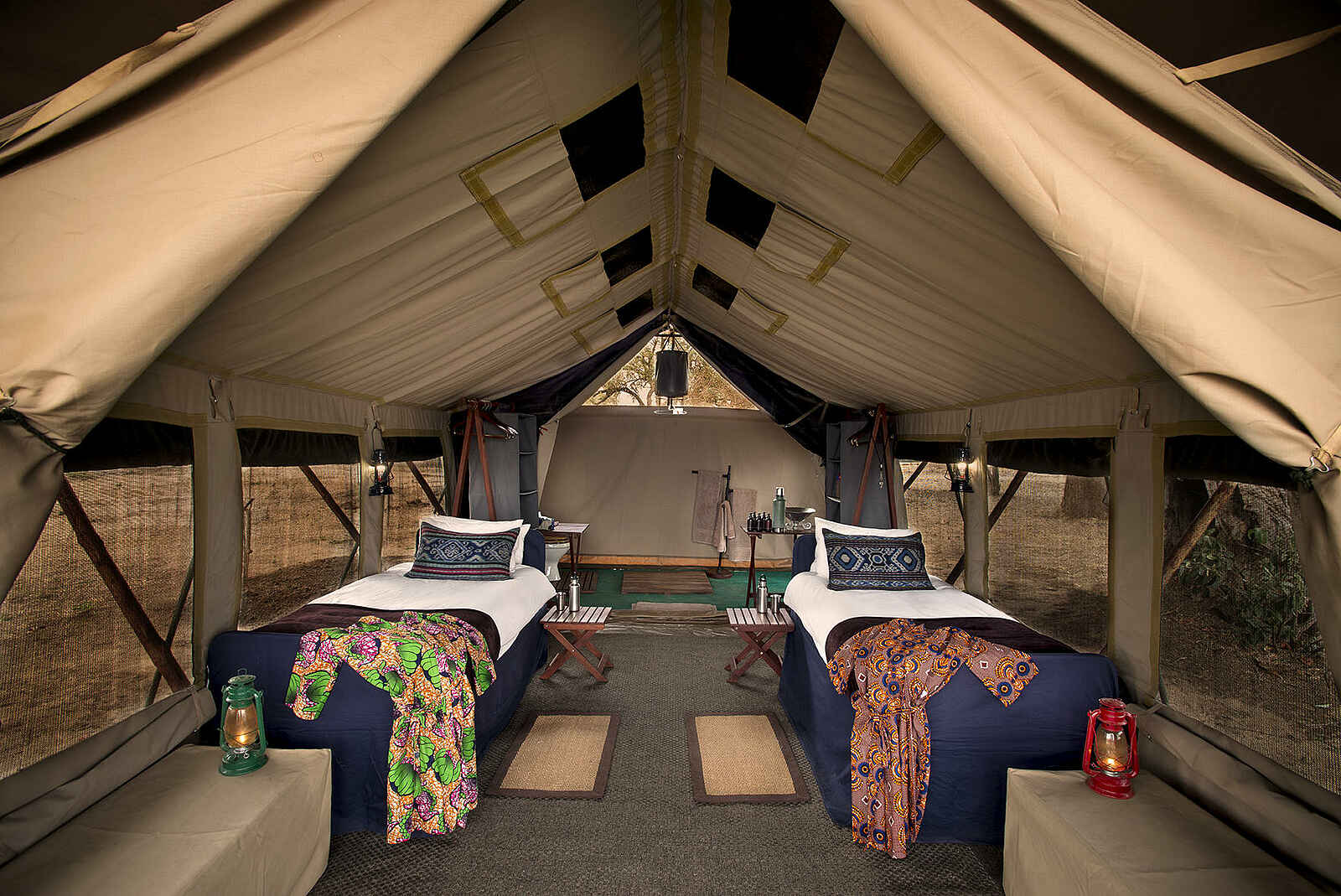 Zambezi Expeditions Camp: Zweibett Zelt Zambezi Expeditions Camp: Zweibett Zelt
