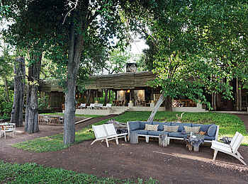 Matetsi Victoria Falls: Das Ostcamp von außen Matetsi Victoria Falls: Das Ostcamp von außen