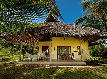 Qambani Luxury Resort: Coastal Villa 