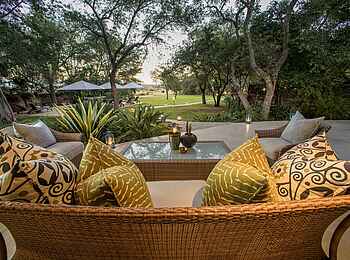 Savanna Lodge: Terrasse Savanna Lodge: Terrasse
