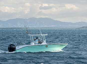 Time + Tide Miavana: Angelausflug