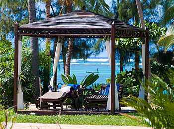 Anna of Zanzibar: Pavillon