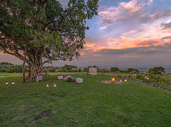 Loirien Mara Villas: Outdoor Cinema