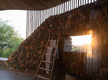 Mashatu Euphorbia Villas: Private Villa Dusche