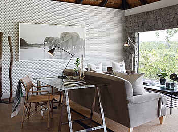 Londolozi Private Granite Suites: Die Lounge der Suite