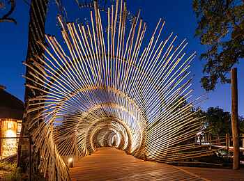 Camp Tawana: Eingang zum Camp Camp Tawana: Eingang zum Camp