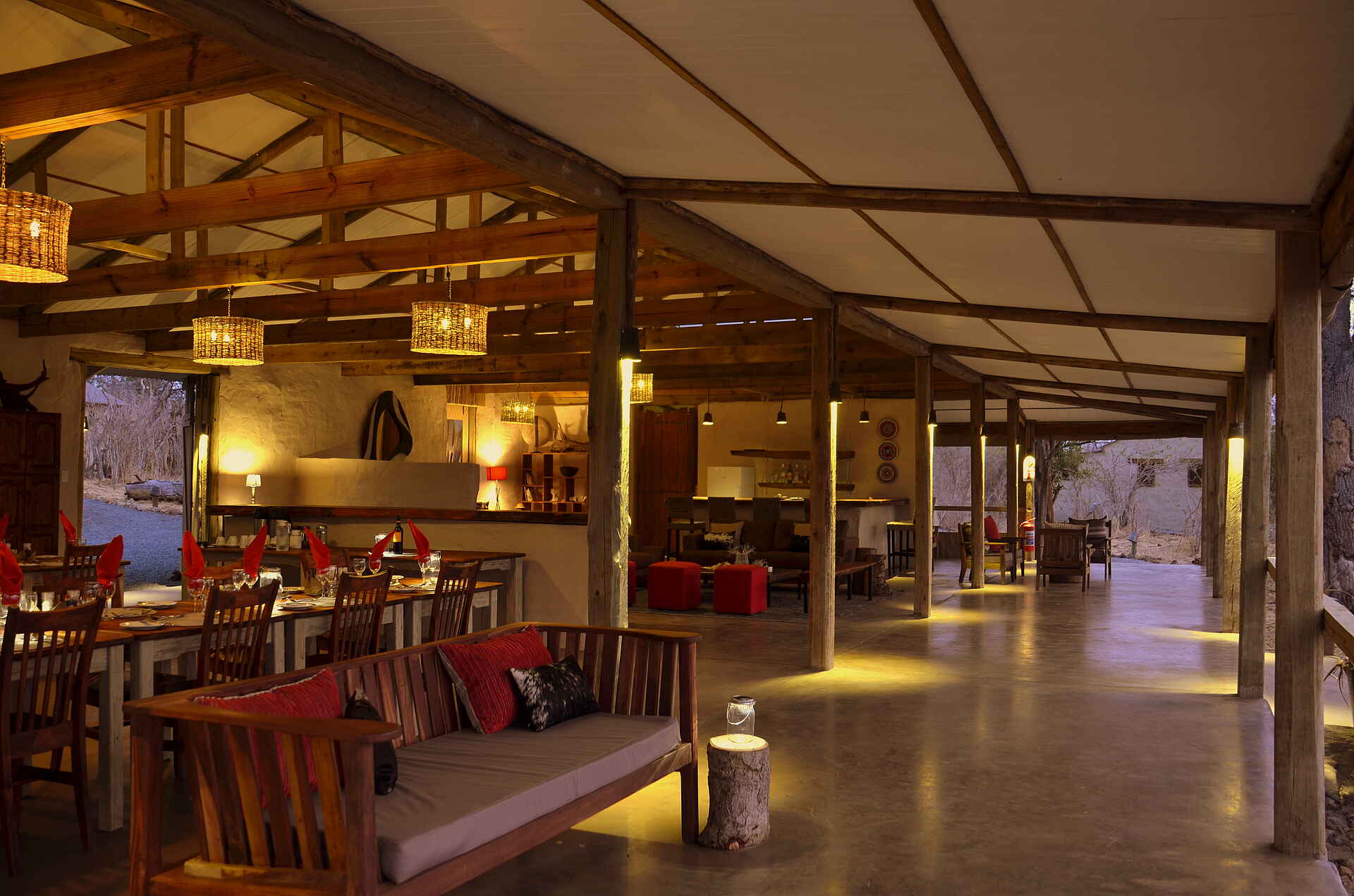 Chobe Elephant Camp: Blick durch das Haupthaus