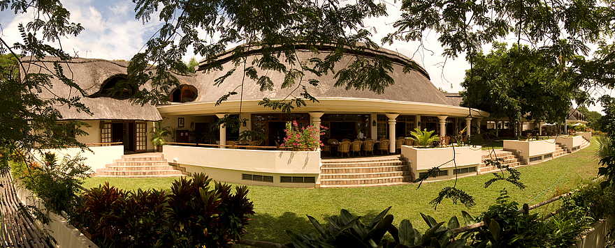 Ilala Lodge: Hauptgebäude und Terrasse Ilala Lodge: Hauptgebäude und Terrasse
