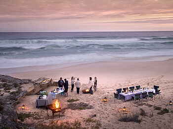 Lekkerwater Beach Lodge: Dinner am Strand Lekkerwater Beach Lodge: Dinner am Strand