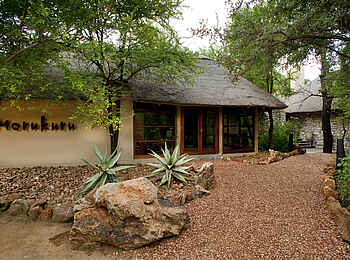 Morukuru River House: Rezeption Morukuru River House: Rezeption