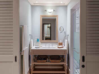 Strand Hotel Swakopmund: Standard Room Bad Strand Hotel Swakopmund: Standard Room Bad