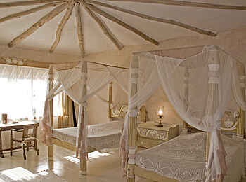 Alfajiri Villas: Ivory Bedroom