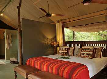 Changa Safari Camp: Ein Familienzelt Changa Safari Camp: Ein Familienzelt