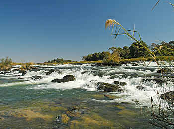 Divava Okavango Lodge and Spa: Die Popa Falls Divava Okavango Lodge and Spa: Die Popa Falls