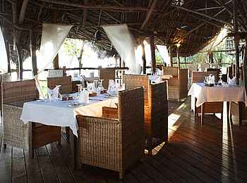Fundu Lagoon: Interieur des Restaurants Fundu Lagoon: Interieur des Restaurants