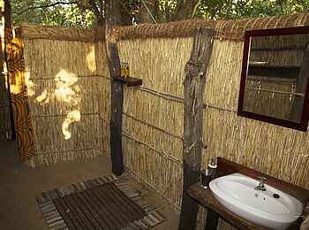 Island Bush Camp: Waschbecken Island Bush Camp: Waschbecken