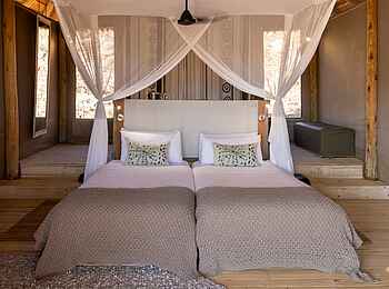 Damaraland Camp: Gästebungalow Doppelbett