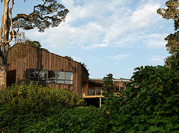 Lemala Osonjoi Lodge: Blick auf den Zentralbereich Lemala Osonjoi Lodge: Blick auf den Zentralbereich