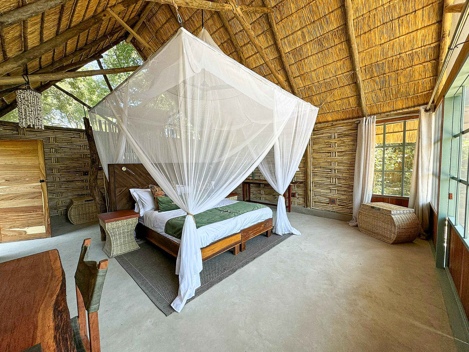 Mwamba Bush Camp: Chalet mit Doppelbett
