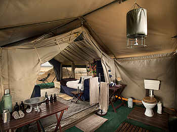 Zambezi Expeditions Camp: Die Dusche im Zelt Zambezi Expeditions Camp: Die Dusche im Zelt