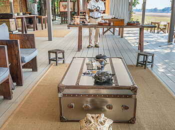 Time + Tide Chinzombo: Lounge von Innen