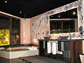 Alfajiri Villas: Badezimmer