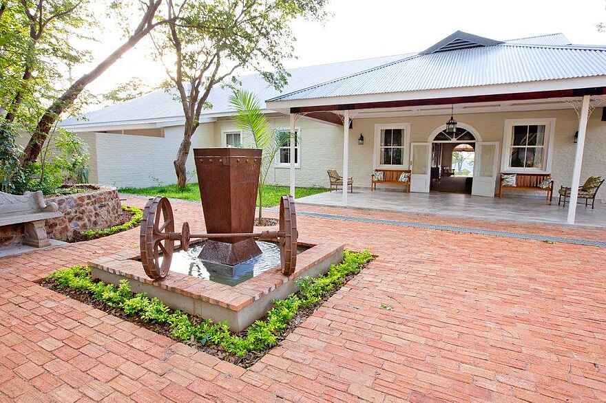 Pioneers Victoria Falls: Zugang zum Haupthaus Pioneers Victoria Falls: Zugang zum Haupthaus