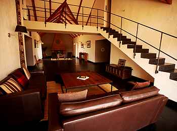 Bashay Rift Lodge: Treppe im Acacia House Bashay Rift Lodge: Treppe im Acacia House