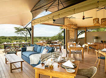 Lemala Nanyukie Lodge: Überdachte Terrasse Lemala Nanyukie Lodge: Überdachte Terrasse