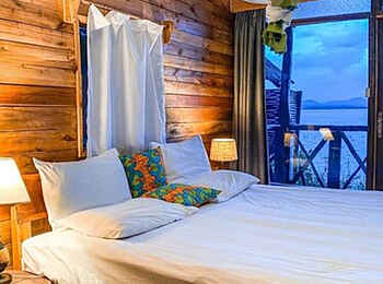 Mutanda Lake Resort: Standardzimmer mit Seeblick Mutanda Lake Resort: Standardzimmer mit Seeblick