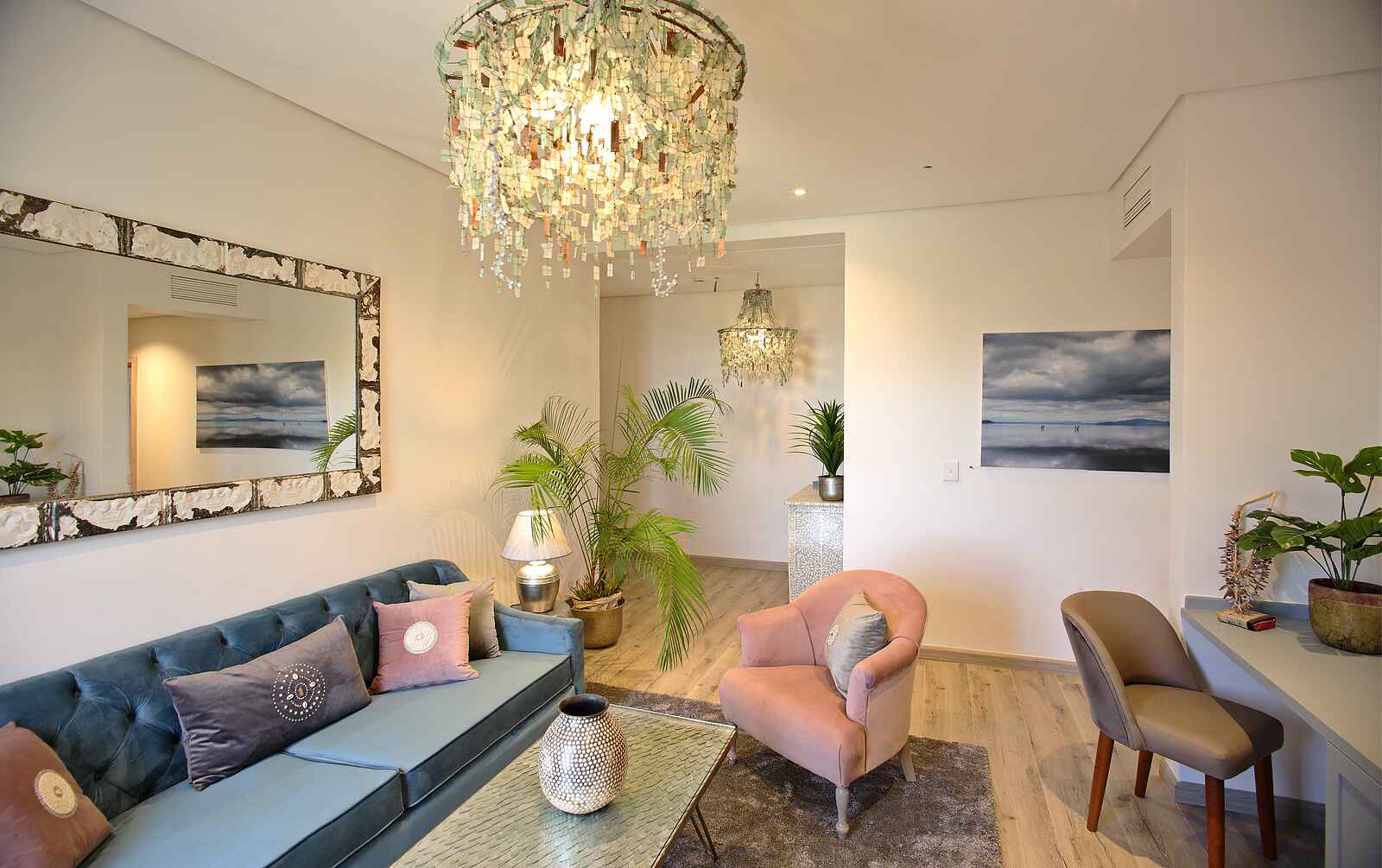 Latitude 0: Diplomatic Suite - Lounge Latitude 0: Diplomatic Suite - Lounge