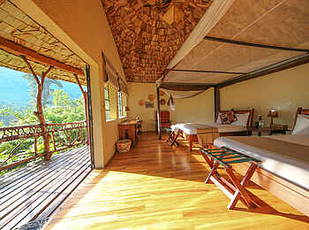 Mahogany Springs Safari Lodge: Morgensonne in der Superior Suite