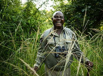 Time + Tide Mchenja: Fröhlich im Busch