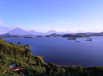 Mutanda Lake Resort: Umgebung Mutanda Lake Resort: Umgebung