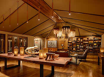 Sayari Camp: Ausstellung