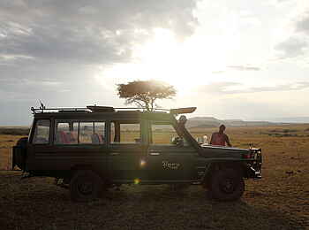 Rekero Camp: Game Drive am Abend Rekero Camp: Game Drive am Abend