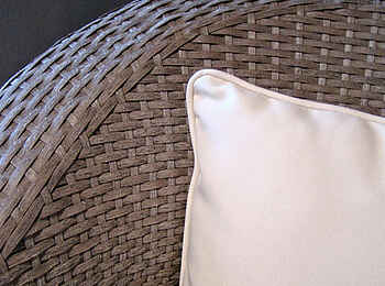 Vingerklip Lodge: Stuhl mit Kissen der Gästechalets in der Detailansicht