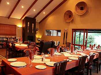 Waterberg Guest Farm: Im Speiseraum Waterberg Guest Farm: Im Speiseraum