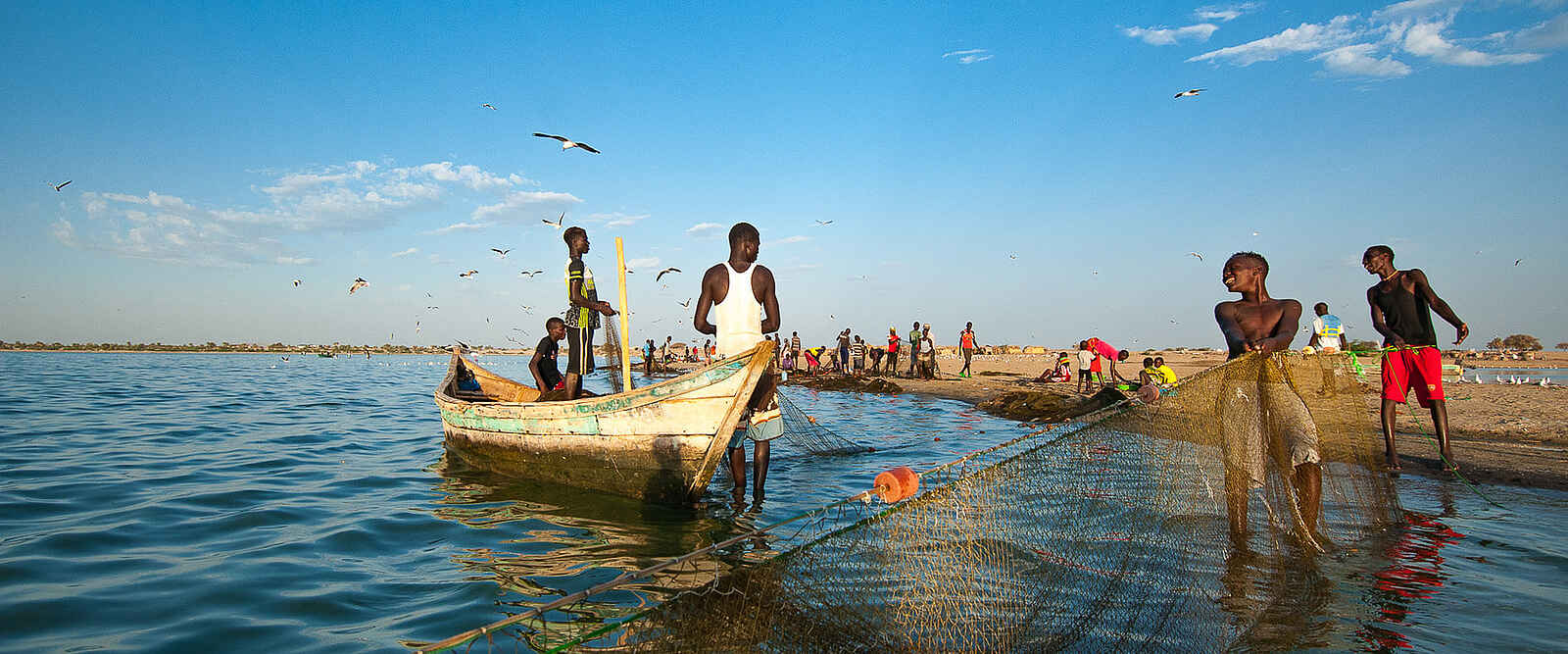 Lobolo Camp: Fischer am Seeufer Lobolo Camp: Fischer am Seeufer