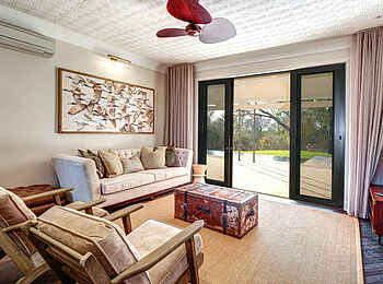 Palm River Hotel: Lounge in der Deluxe Suite Palm River Hotel: Lounge in der Deluxe Suite