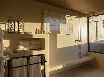 Gmundner Lodge: Das Badezimmer Gmundner Lodge: Das Badezimmer