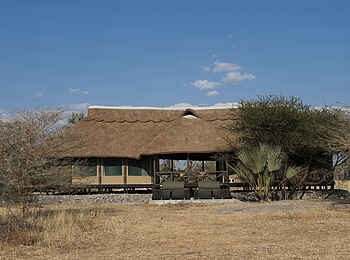 Maramboi Tented Camp: Rückseite des Hauptgebäudes Maramboi Tented Camp: Rückseite des Hauptgebäudes