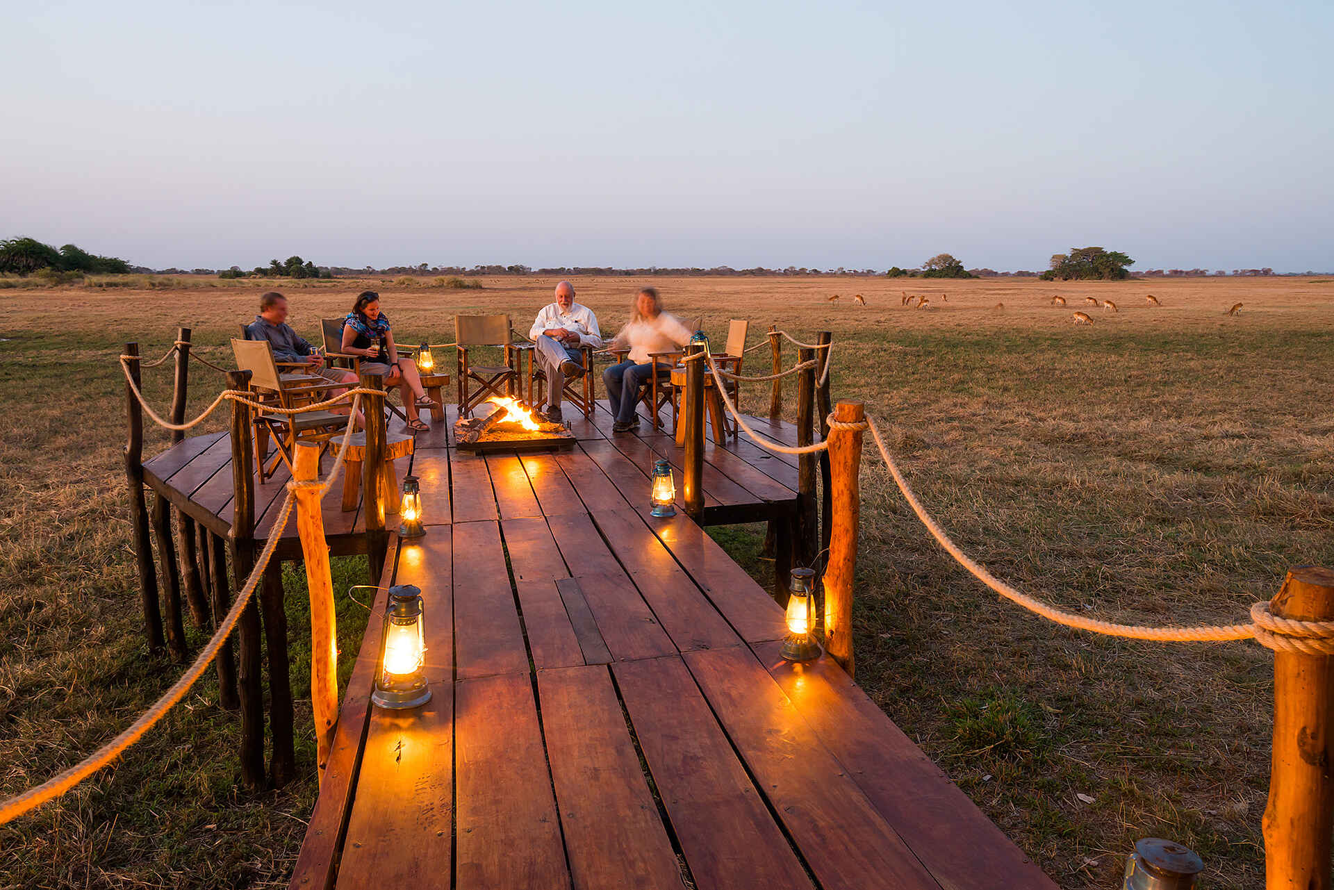 africa, afrika, afrikarma, auszeichnung, award, bilder, birding, buchen, buchung, busanga, busanga plains, busanga plains Camp, busanga-ebene, busanga-ebenen, buschwanderung, elektrofahrzeug, elektrofahrzeuge, fernreise, flood plains, galerie, guided walk, information, informieren, kafue, kafue national park, kafue river, kafue-nationalpark, Mukambi, Mukambi Busanga Plains Camp, mukambi safari lodge, mukambi safaris, nachhaltigkeit, reise, reisen, reiseveranstalter, safari, saisonal, sambia, schwemmebene, silent safari, urlaub, vollpension, www.afrikarma.de, zambia, abend, boma, central facilities, deck, feuer, feuerstelle, hauptgebäude, lagerfeuer, main area, main building, terrasse, treffpunkt, veranda, zentrale einrichtungen, fernweh