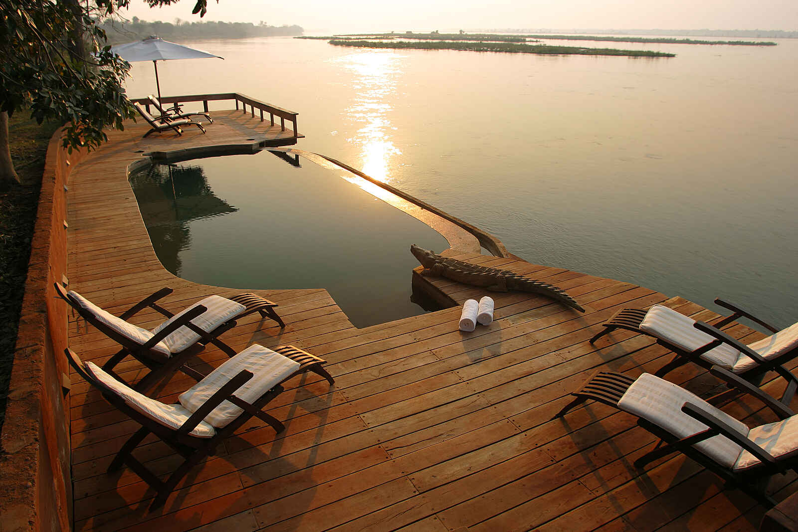 Royal Zambezi Lodge: Swimming Pool Royal Zambezi Lodge: Swimming Pool