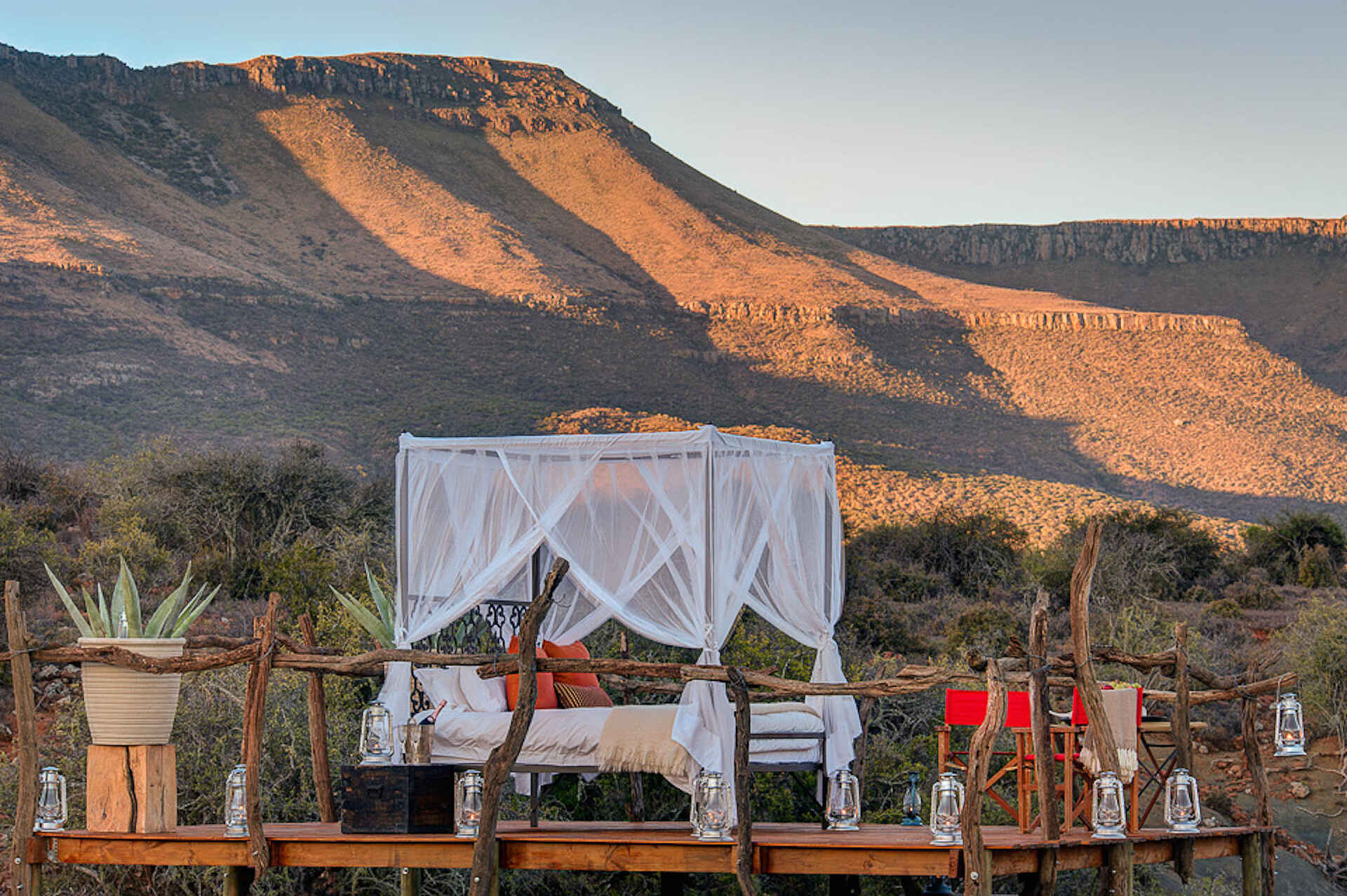 Samara Karoo Lodge: Star Bed Closeup