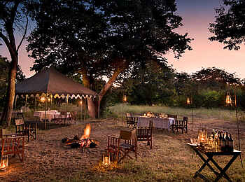 Sandibe under Canvas Camp: An der Boma