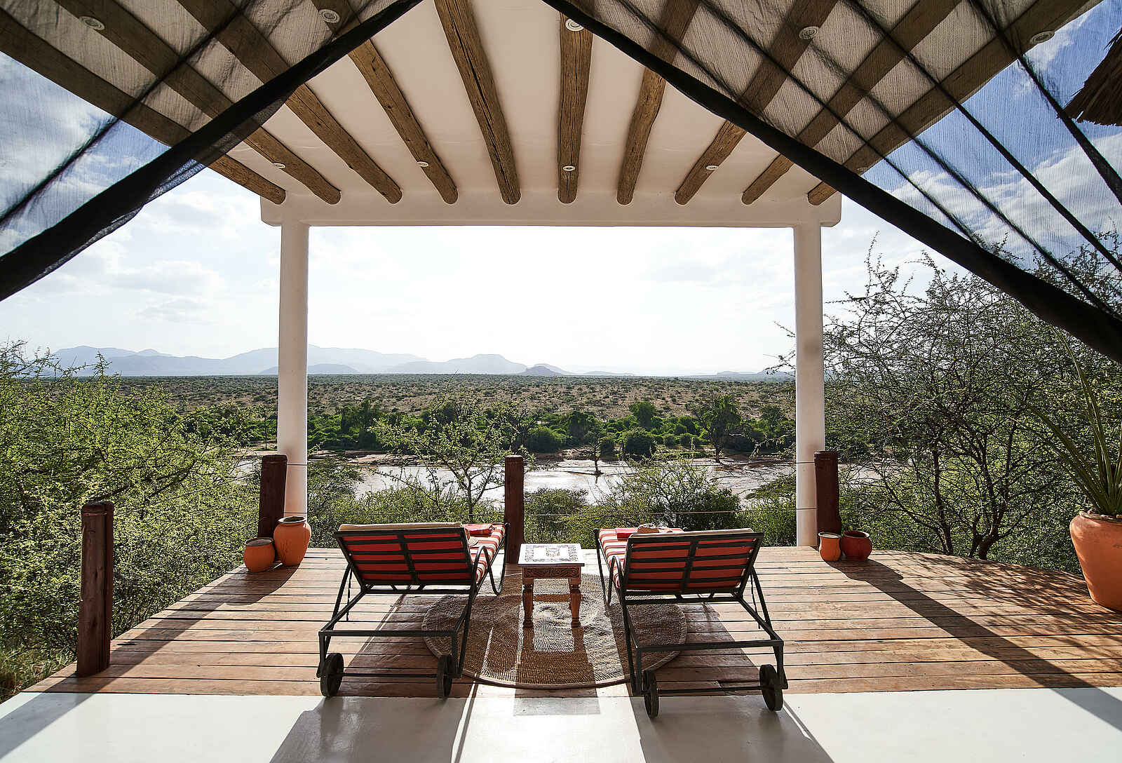 Sasaab Camp: Blick in die Ferne Sasaab Camp: Blick in die Ferne