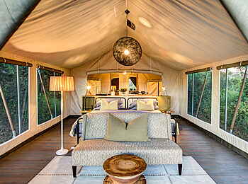 Gomoti Plains Camp: Gästezelt Sofaecke