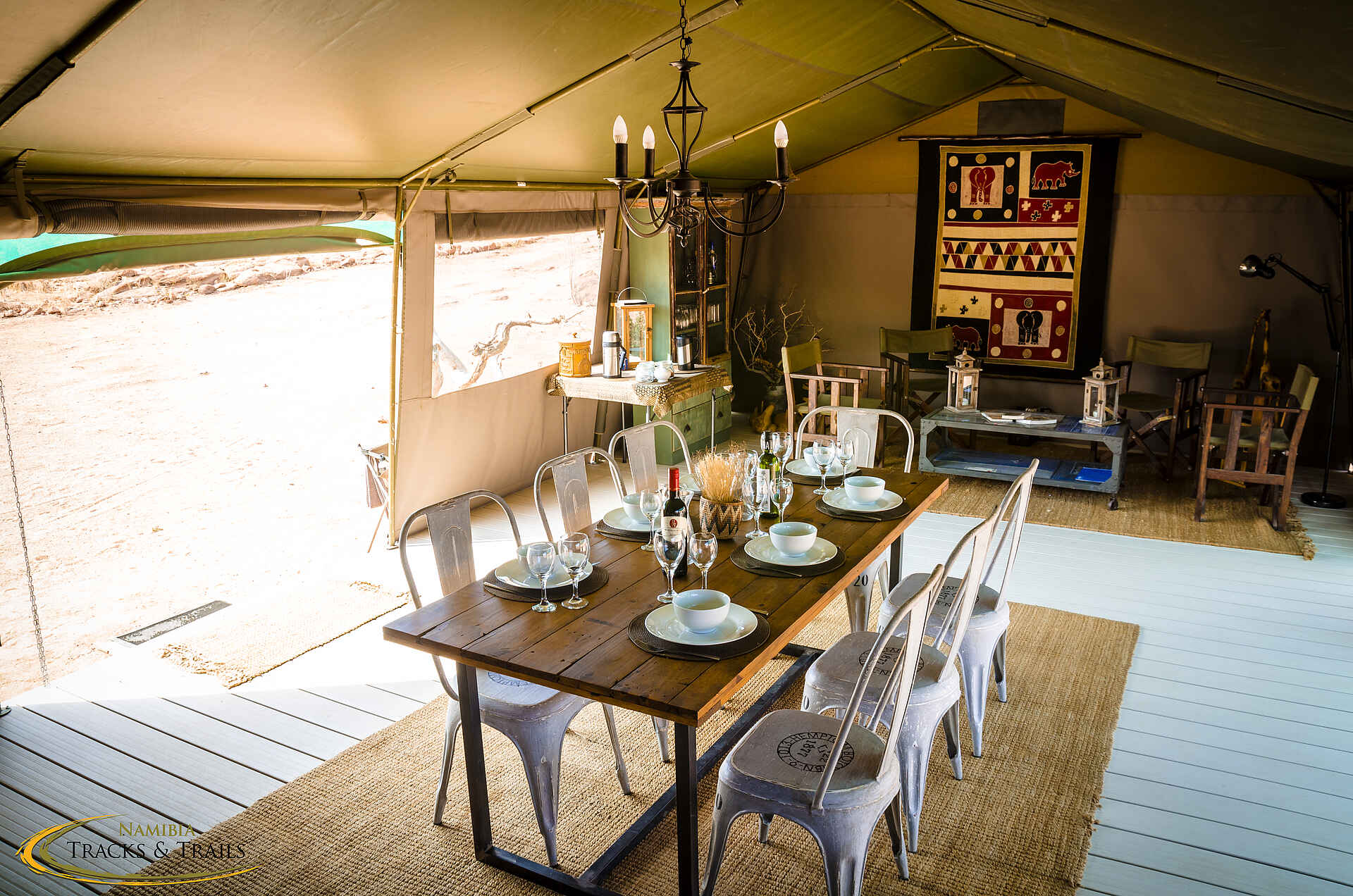 Elefanten, Namibia, Ozondjou, Ozondjou Trails, Trails, Wüste, Zelt, Zelte